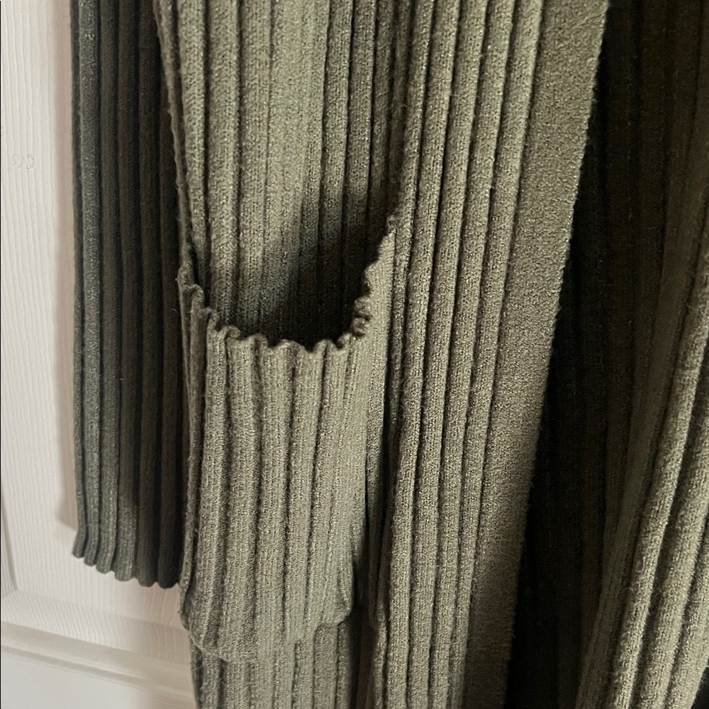 Cyrus Olive Ribbed Open Cardigan - Picture 5 of 5